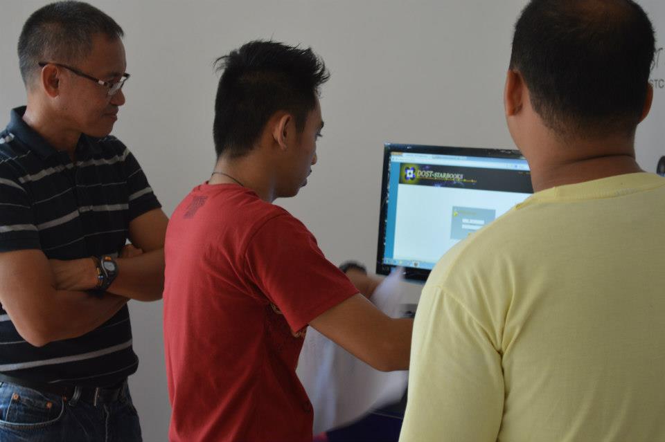 Orientation/Training, MOU Signing, Awarding and Launching of STARBOOKS at PSTC-Odiongan, Romblon - April 10, 2013 photo 5